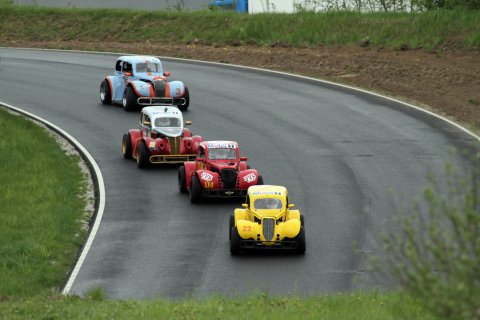 Ok Mobil 1 Legend Car Cup er synonymt med tæt race - også på Ring Djursland